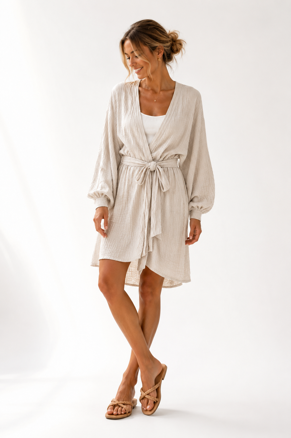 Ontdek de perfecte overslagjurk. Luchtig, vrouwelijk en ideaal voor vakantie, zomeravonden en een stijlvolle minimalistische look.